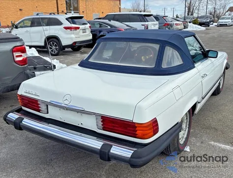 1983 Mercedes-Benz 380 Sl z USA, uszkodzony, nr VIN WDBBA45A8DB023260